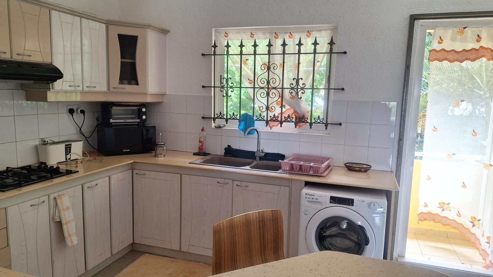 Grenadier A Apartment